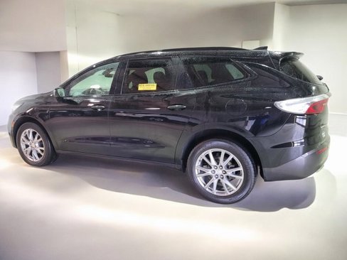 Used 2022 Buick Enclave Premium image 19