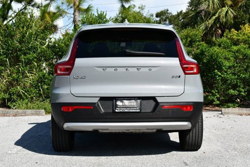 Used 2024 Volvo XC40 B5 Plus image 28