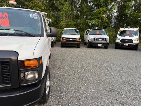 Used 2014 Ford E-350 and Econoline 350 Super Duty image 29
