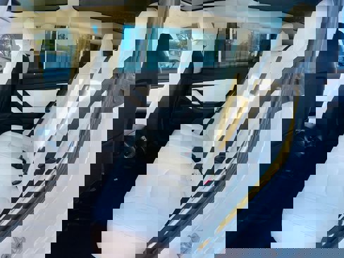 Used 2019 Tesla Model 3 Performance image 24
