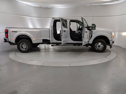 New 2026 Ford F350 XLT w/ 360-Degree Camera Package image 8