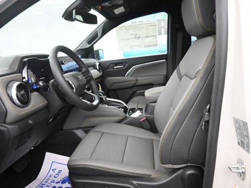 New 2026 Chevrolet Colorado ZR2 w/ Technology Package image 11