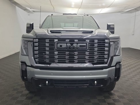 Used 2024 GMC Sierra 2500 Denali Ultimate w/ Max Trailering Package image 5