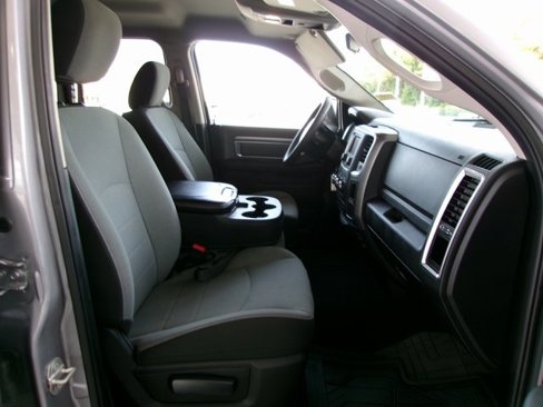 Used 2024 RAM 1500 Classic SLT image 19