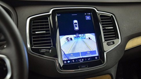 Certified 2025 Volvo XC90 B6 Plus image 26