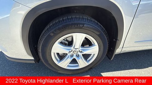Used 2022 Toyota Highlander L image 9