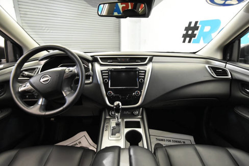 Used 2023 Nissan Murano SV image 17