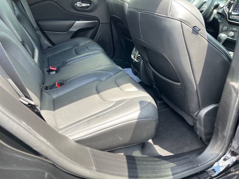 Used 2021 Jeep Cherokee Limited image 20