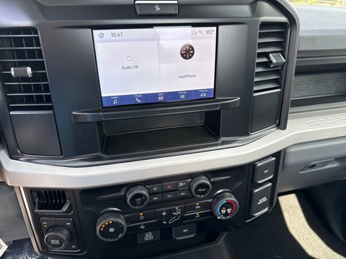 New 2025 Ford F350 4x4 Regular Cab Super Duty image 8