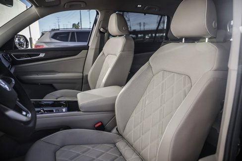 New 2025 Volkswagen Atlas SEL Premium R-Line image 8