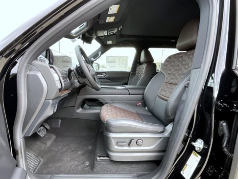New 2026 Nissan Armada Platinum image 11