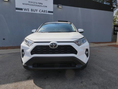 Used 2019 Toyota RAV4 XLE Premium image 2