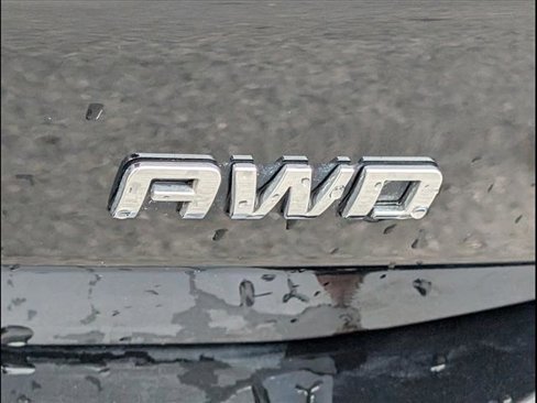 Used 2023 Chevrolet Equinox LS image 5
