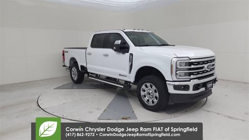 Used 2025 Ford F250 Lariat w/ Chrome Package image 3