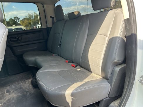 Used 2018 RAM 2500 Tradesman w/ Chrome Appearance Group image 11