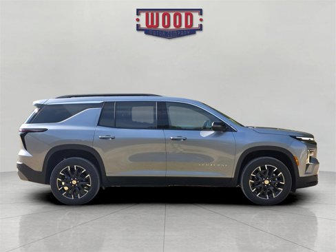New 2026 Chevrolet Traverse LT w/ Sun and Wheel Package image 2