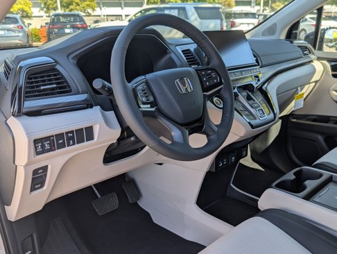 New 2026 Honda Odyssey Elite image 4