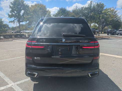 Used 2025 BMW X7 xDrive40i image 6