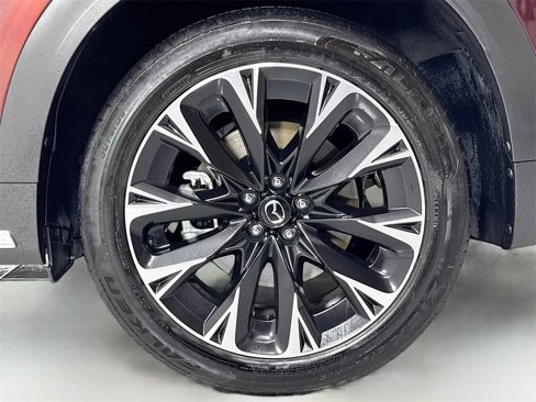 Used 2024 MAZDA CX-90 Plug-In Hybrid w/ Premium Pkg image 12