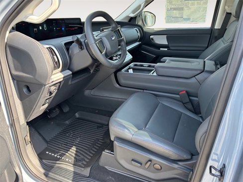 New 2025 Ford Expedition Max Active image 9