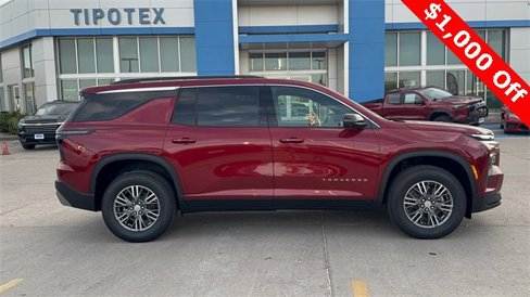 New 2026 Chevrolet Traverse LT w/ Driver Confidence Package image 2