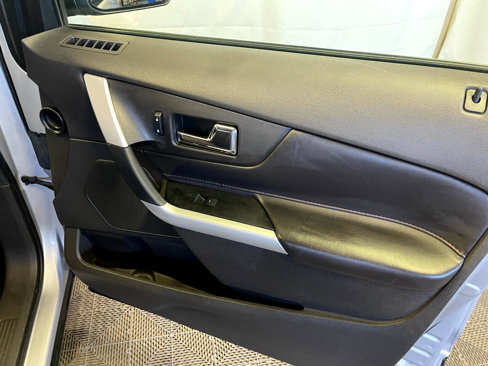 Used 2013 Ford Edge SEL image 14