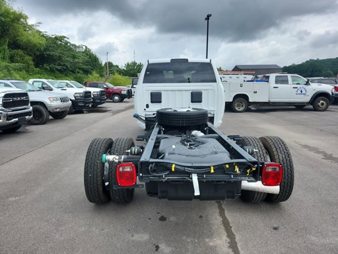 New 2025 RAM 5500 Tradesman image 4