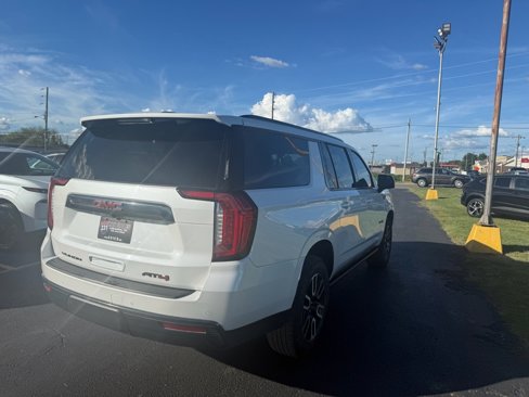 Used 2024 GMC Yukon XL AT4 w/ Technology Package image 3