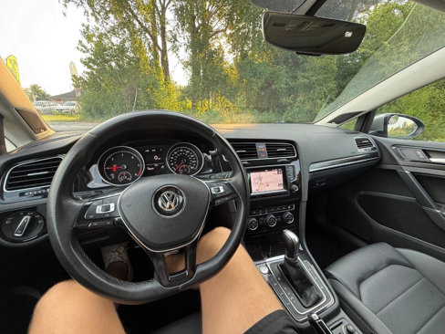 Used 2015 Volkswagen Golf TDI SEL image 24