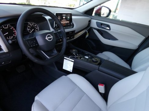 New 2026 Nissan Rogue SV w/ SV Premium Package image 12