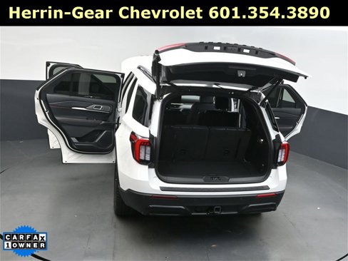 Used 2025 Ford Explorer ST-Line w/ Premium Package image 50