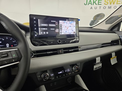 New 2025 Mitsubishi Outlander SE image 23