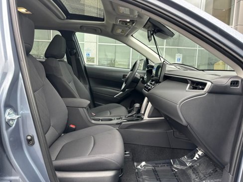 Certified 2025 Toyota Corolla Cross LE image 19