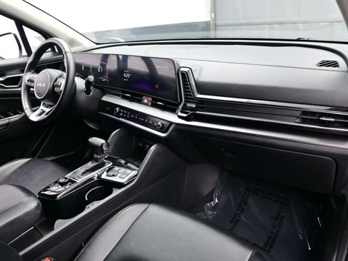 Used 2023 Kia Sportage EX image 16