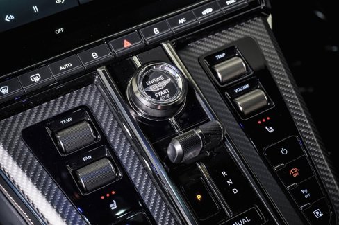 New 2025 Aston Martin V8 Vantage Coupe image 38