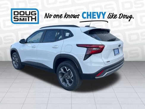New 2025 Chevrolet Trax LT w/ LPO, Blackout Package image 31