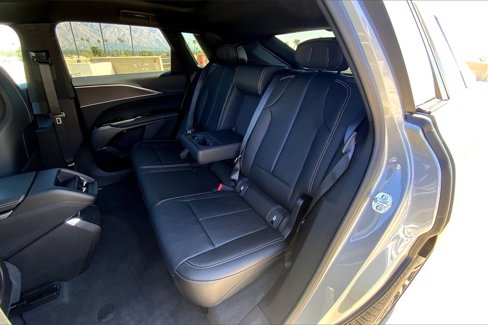 Used 2025 Cadillac Lyriq Luxury image 28