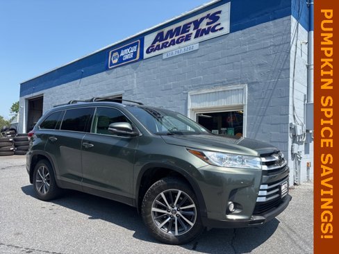 Used 2019 Toyota Highlander XLE image 1