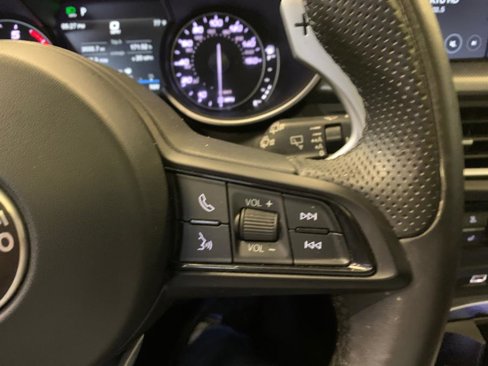 Used 2023 Alfa Romeo Stelvio Veloce image 22