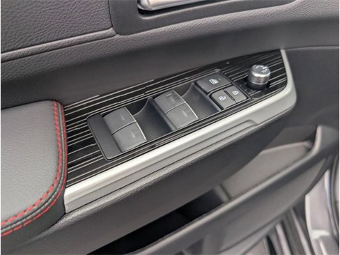 New 2025 Toyota Sienna XSE image 15