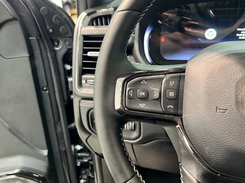 New 2025 RAM 2500 Limited image 34