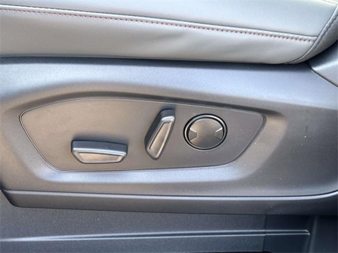 New 2025 Ford Explorer Active image 18