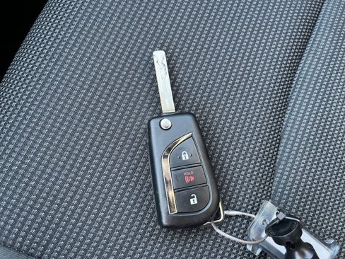 Used 2025 Toyota RAV4 LE image 22
