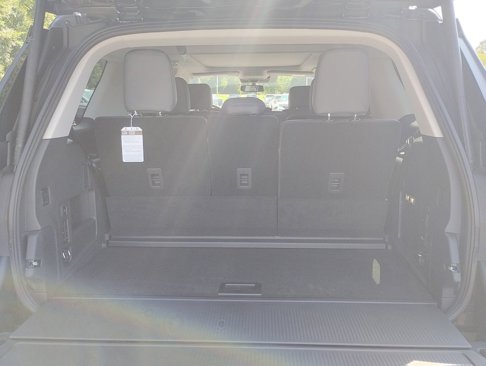 New 2025 Ford Expedition Active image 11