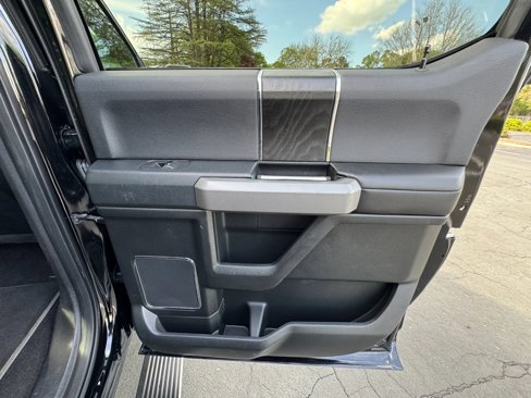 Used 2018 Ford F150 Platinum w/ Equipment Group 701A Luxury image 21