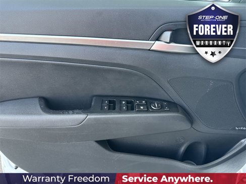 Used 2020 Hyundai Elantra Limited w/ Cargo Package (C1) image 19