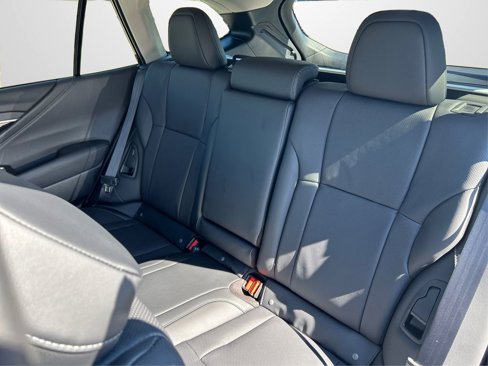 New 2025 Subaru Outback Limited image 19
