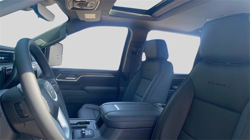 New 2026 GMC Sierra 2500 Denali w/ Denali Reserve Package image 17