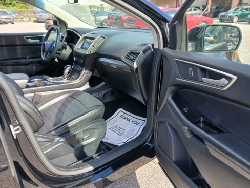 Used 2018 Ford Edge SEL w/ Equipment Group 201A image 10