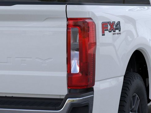 New 2025 Ford F250 XLT image 21